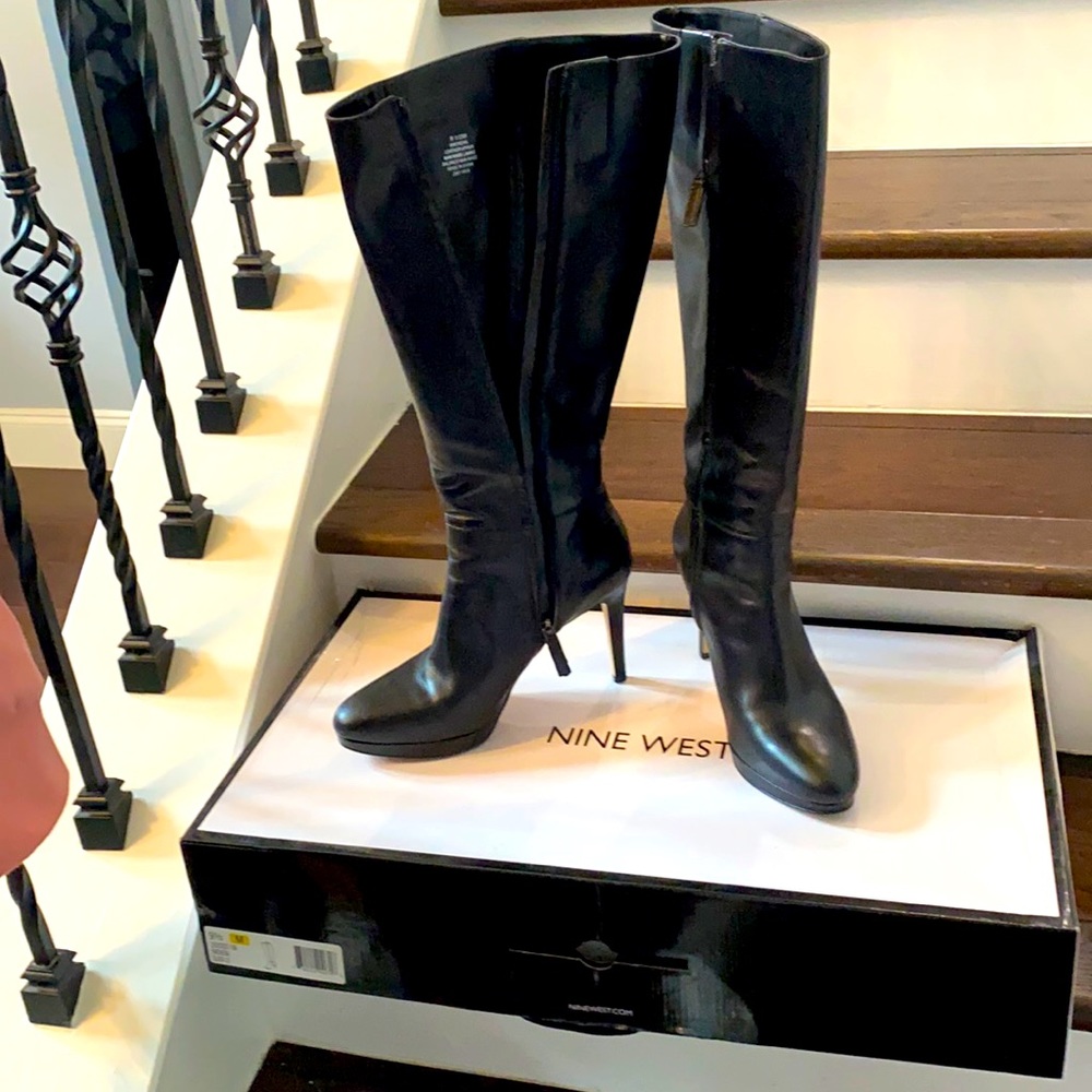 Nine West Nwokena black leather boots.  Size 9.5